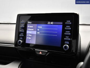 TOYOTA YARIS 1.5 VVT-h Icon Hatchback 5dr Petrol Hybrid E-CVT Euro 6 (s/s) (1