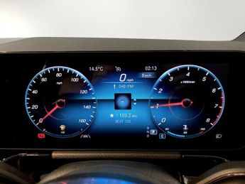 MERCEDES-BENZ GLA 1.3 GLA180 AMG Line (Premium Plus) SUV 5dr Petrol 7G-DCT Euro 6 