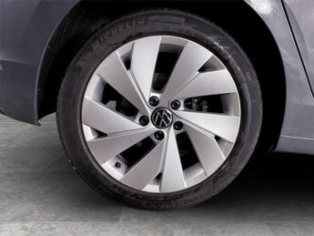 VOLKSWAGEN GOLF 2.0 TDI Style Hatchback 5dr Diesel DSG Euro 6 (s/s) (150 ps)