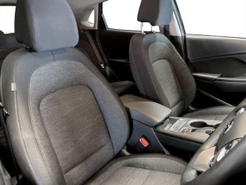 HYUNDAI KONA 39kWh Premium SUV 5dr Electric Auto (10.5kW Charger) (136 ps)