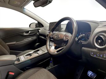 HYUNDAI KONA 39kWh Premium SUV 5dr Electric Auto (10.5kW Charger) (136 ps)