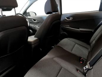 HYUNDAI KONA 39kWh Premium SUV 5dr Electric Auto (10.5kW Charger) (136 ps)