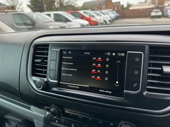 VAUXHALL VIVARO 2.0 Turbo D 3100 Elite Crew Van Double Cab 6dr Diesel Auto L2 H1