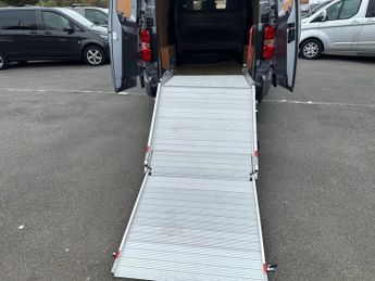 VAUXHALL VIVARO 2.0 Turbo D 3100 Elite Crew Van Double Cab 6dr Diesel Auto L2 H1