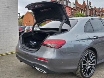 MERCEDES-BENZ E-CLASS 2.9 E400d AMG Line Night Edition (Premium Plus) Saloon 4dr Diese