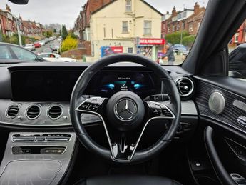 MERCEDES-BENZ E CLASS 2.9 E400d AMG Line Night Edition (Premium Plus) Saloon 4dr Diese
