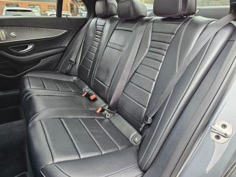 MERCEDES-BENZ E-CLASS 2.9 E400d AMG Line Night Edition (Premium Plus) Saloon 4dr Diese
