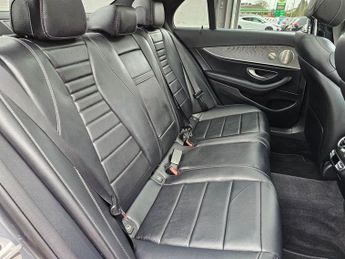 MERCEDES-BENZ E-CLASS 2.9 E400d AMG Line Night Edition (Premium Plus) Saloon 4dr Diese