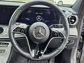 MERCEDES-BENZ E CLASS 2.9 E400d AMG Line Night Edition (Premium Plus) Saloon 4dr Diese