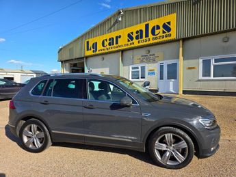 Volkswagen Tiguan 2.0 TDI SEL SUV 5dr Diesel Manual 4Motion Euro 6 (s/s) (150 ps)