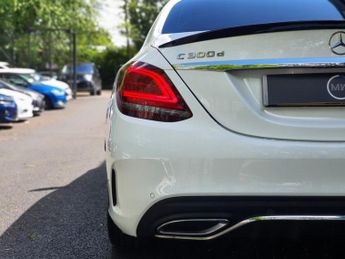 MERCEDES-BENZ C-CLASS 2.0 C300d AMG Line Saloon 4dr Diesel G-Tronic+ Euro 6 (s/s) (245