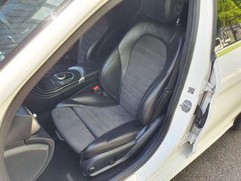 MERCEDES-BENZ C-CLASS 2.0 C300d AMG Line Saloon 4dr Diesel G-Tronic+ Euro 6 (s/s) (245