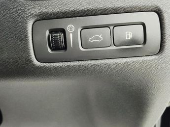 VOLVO XC60 2.0h T6 Recharge 11.6kWh Inscription Expression SUV 5dr Petrol P