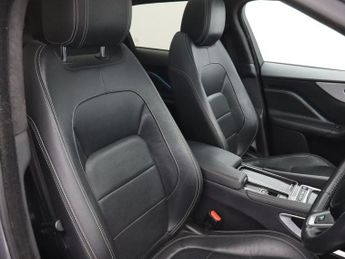 JAGUAR F-PACE 2.0 D240 R-Sport SUV 5dr Diesel Auto AWD Euro 6 (s/s) (240 ps)
