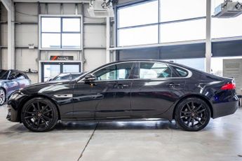 JAGUAR XF 2.0i R-Sport Saloon 4dr Petrol Auto Euro 6 (s/s) (250 ps)