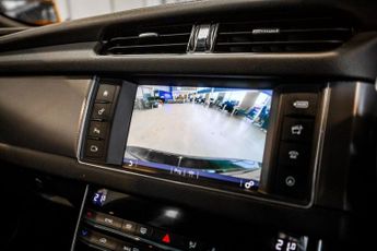 JAGUAR XF 2.0i R-Sport Saloon 4dr Petrol Auto Euro 6 (s/s) (250 ps)