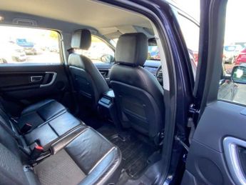 LAND ROVER DISCOVERY SPORT 2.0 TD4 SE Tech SUV 5dr Diesel Auto 4WD Euro 6 (s/s) (180 ps)