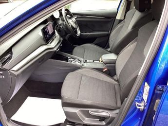 SKODA OCTAVIA 1.4 TSI iV 13kWh SE Technology Estate 5dr Petrol Plug-in Hybrid 