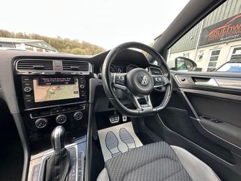 VOLKSWAGEN GOLF 1.5 TSI EVO GPF R-Line Hatchback 5dr Petrol DSG Euro 6 (s/s) (15