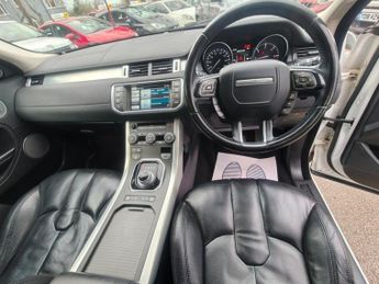 LAND ROVER RANGE ROVER EVOQUE 2.2 SD4 Pure SUV 5dr Diesel Auto 4WD Euro 5 (s/s) (190 ps)