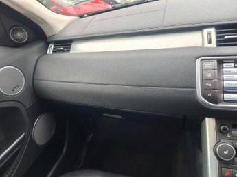 LAND ROVER RANGE ROVER EVOQUE 2.2 SD4 Pure SUV 5dr Diesel Auto 4WD Euro 5 (s/s) (190 ps)