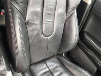 LAND ROVER RANGE ROVER EVOQUE 2.2 SD4 Pure SUV 5dr Diesel Auto 4WD Euro 5 (s/s) (190 ps)