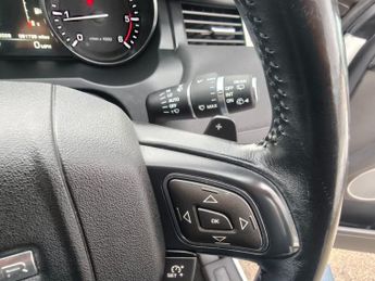 LAND ROVER RANGE ROVER EVOQUE 2.2 SD4 Pure SUV 5dr Diesel Auto 4WD Euro 5 (s/s) (190 ps)