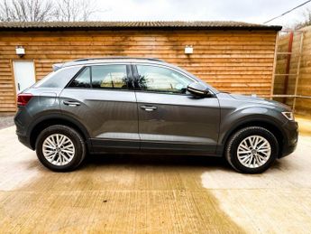 VOLKSWAGEN T-ROC 1.5 TSI Life SUV 5dr Petrol DSG Euro 6 (s/s) (150 ps)