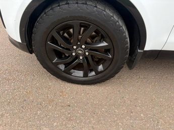 LAND ROVER DISCOVERY 3.0 TD V6 HSE SUV 5dr Diesel Auto 4WD Euro 6 (s/s) (258 ps)