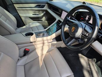 PORSCHE TAYCAN Performance Plus 93.4kWh 4S Saloon 4dr Electric Auto 4WD (11kW C