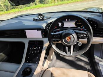 PORSCHE TAYCAN Performance Plus 93.4kWh 4S Saloon 4dr Electric Auto 4WD (11kW C
