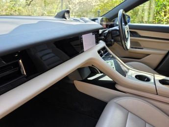 PORSCHE TAYCAN Performance Plus 93.4kWh 4S Saloon 4dr Electric Auto 4WD (11kW C