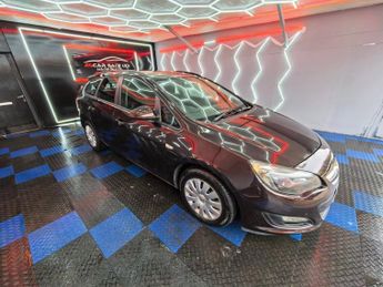 VAUXHALL ASTRA 1.6 16V Exclusiv Sports Tourer 5dr Petrol Auto Euro 5 (115 ps)
