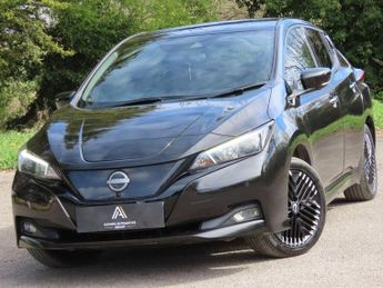 NISSAN LEAF 39kWh N-Connecta Hatchback 5dr Electric Auto (150 ps)