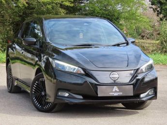 NISSAN LEAF 39kWh N-Connecta Hatchback 5dr Electric Auto (150 ps)