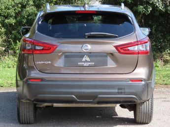 NISSAN QASHQAI 1.3 DIG-T N-Connecta DCT Auto Euro 6 (s/s) 5dr