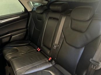 FORD MONDEO 2.0 TDCi Titanium Hatchback 5dr Diesel Powershift Euro 6 (s/s) (