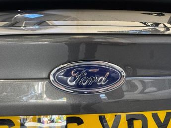 FORD MONDEO 2.0 TDCi Titanium Hatchback 5dr Diesel Powershift Euro 6 (s/s) (