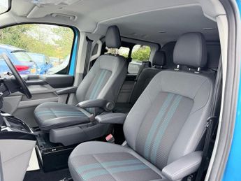 FORD TRANSIT CUSTOM Blue 2.5 320 Duratec Euro 6 plug-in hybrid crew, 31,800 miles, U