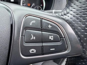 MERCEDES-BENZ VITO White 2.0 116 CDI Progressive Euro 6 panel van, 35,900 miles, UL