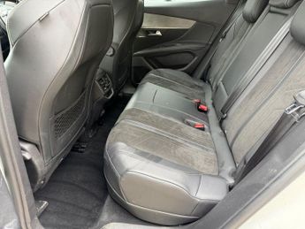 PEUGEOT 3008 1.6 13.2kWh GT SUV 5dr Petrol Plug-in Hybrid e-EAT 4WD Euro 6 (s