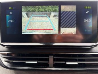 PEUGEOT 3008 1.6 13.2kWh GT SUV 5dr Petrol Plug-in Hybrid e-EAT 4WD Euro 6 (s