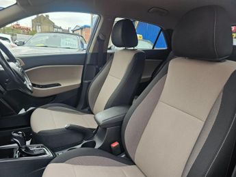 HYUNDAI I20 1.4 AUTOMATIC Premium Hatchback 5dr Petrol Auto Euro 6 (100 ps)