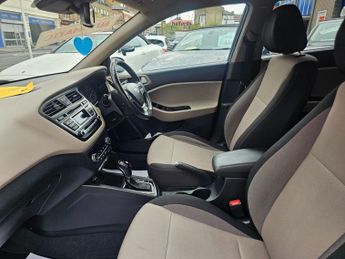HYUNDAI I20 1.4 AUTOMATIC Premium Hatchback 5dr Petrol Auto Euro 6 (100 ps)