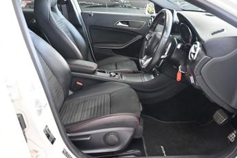 MERCEDES-BENZ A-CLASS 2.1 A220d AMG Line (Premium) Hatchback 5dr Diesel 7G-DCT Euro 6 