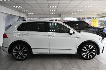 VOLKSWAGEN TIGUAN 2.0 TDI R-Line Tech SUV 5dr Diesel DSG Euro 6 (s/s) (150 ps)
