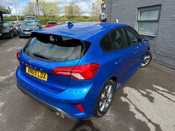FORD FOCUS 1.0T EcoBoost ST-Line Hatchback 5dr Petrol Manual Euro 6 (s/s) (