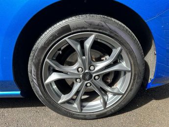 FORD FOCUS 1.0T EcoBoost ST-Line Hatchback 5dr Petrol Manual Euro 6 (s/s) (