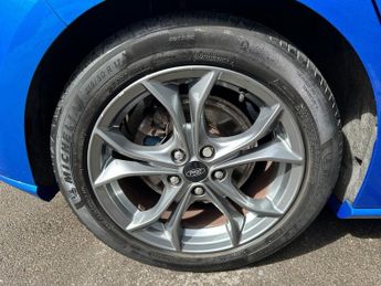 FORD FOCUS 1.0T EcoBoost ST-Line Hatchback 5dr Petrol Manual Euro 6 (s/s) (
