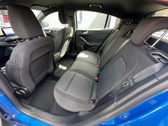 FORD FOCUS 1.0T EcoBoost ST-Line Hatchback 5dr Petrol Manual Euro 6 (s/s) (